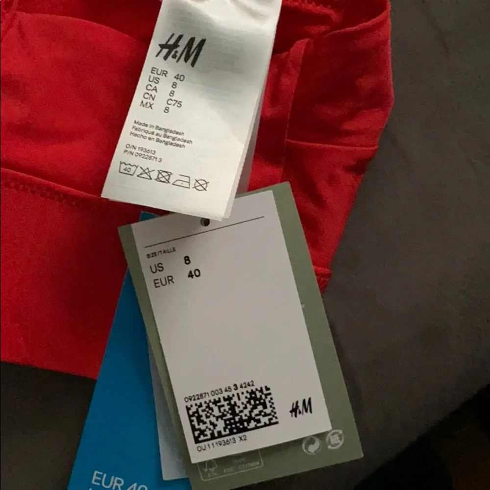 H&M Red Crisscross Bikini Top - Picture 4 of 4